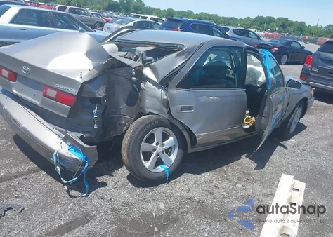 1998 Toyota Camry Ce/Le/Xle from USA, damaged, VIN 4T1BG22K6WU262987